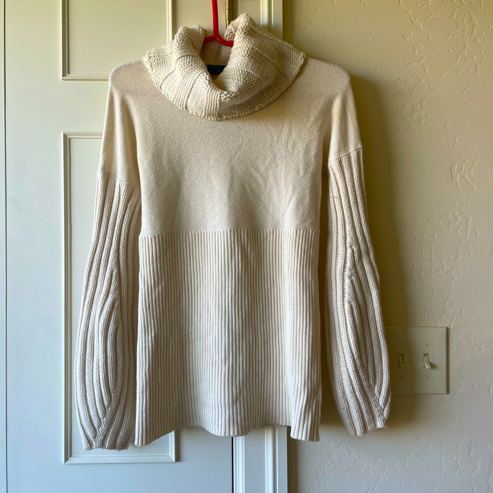 Theory Turtleneck Sweater Size SP